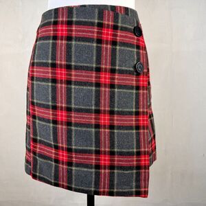 H&M Skirt Sz 4 Plaid Faux Wrap Red Gray Black Skirt back zipper 2 front buttons